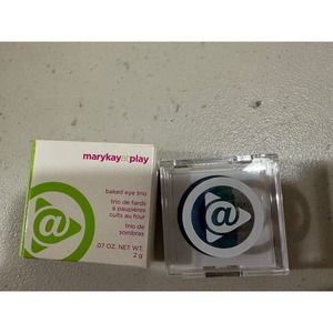 Mary Kay at Play Baked Eye Trio - Eye Shadow - Ocean View .07 oz